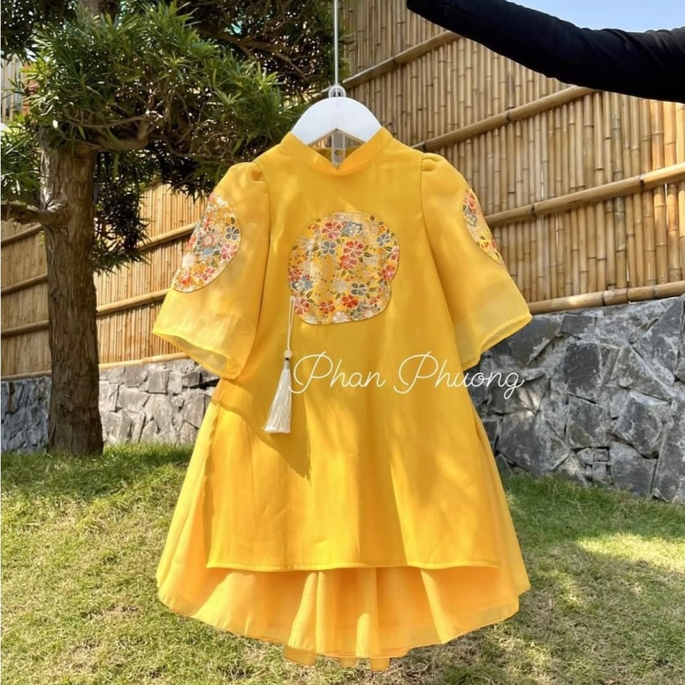 Ao Dai Cach Tan Tet For Lunar New Year